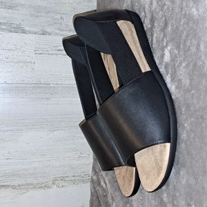 0121 Cloudwalker Peyton Sandals